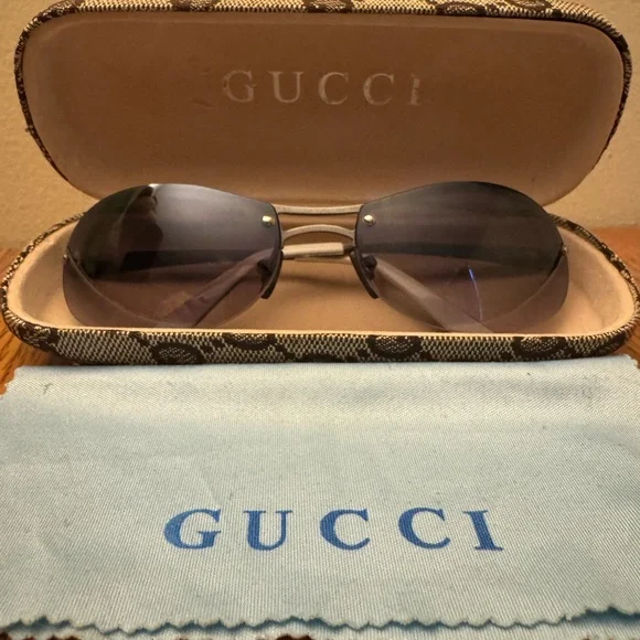 RARE VINTAGE Gucci Women's Rimless Sunglasses - Picture 1 of 1